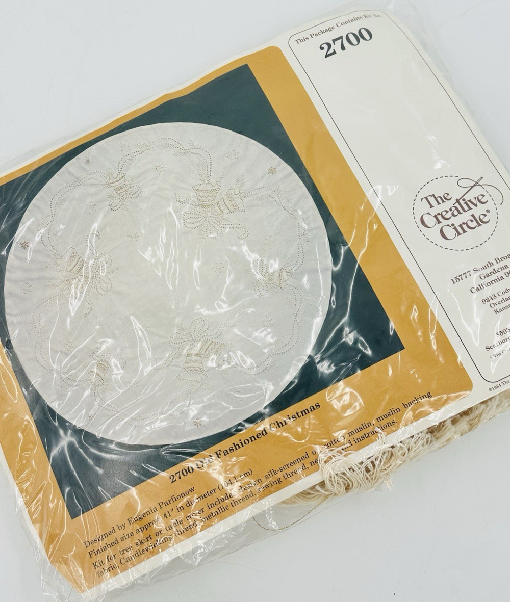 Candlewick Christmas Tree Skirt Unopened Kit Vintage Creative Circle Needlework